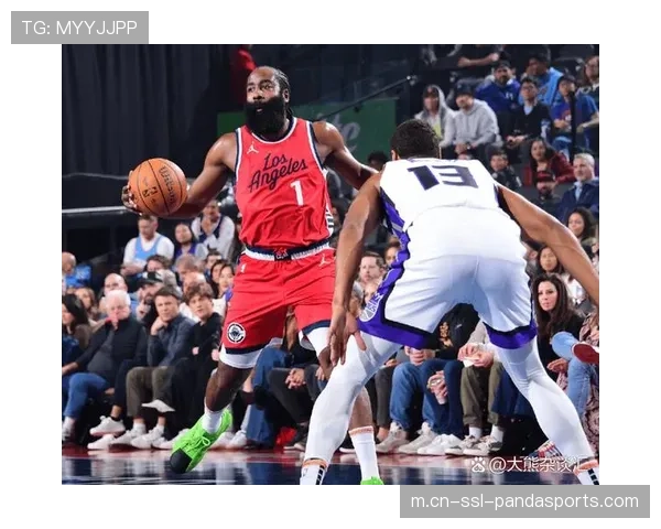 卡斯尔改打主控后狂砍三双 独行侠后场找到全新节奏